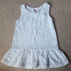 ❤ 4/$20 Flapdoodles White Lace Cover-Up